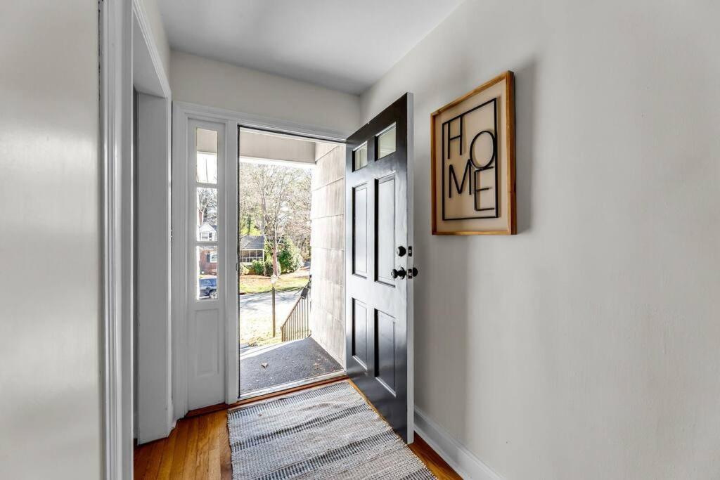 Fully Renovated 4 Bed Buena Vista House Near Wfu Villa Winston-Salem Eksteriør billede